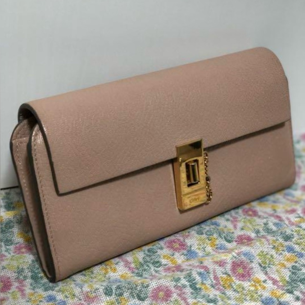 Chic Tan Leather Wallet